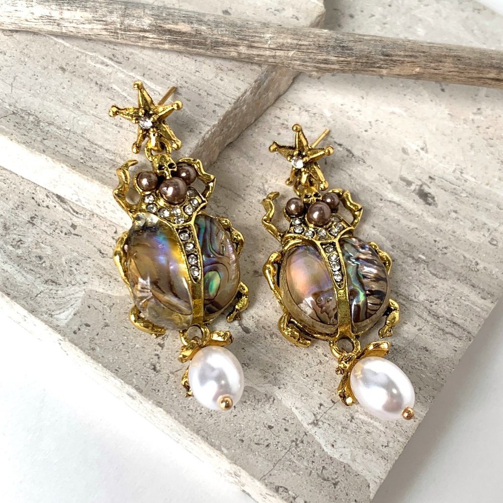 NEW~ Anthropologie Abalone Shell & Pearl Bug Earrings - Picture 7 of 9